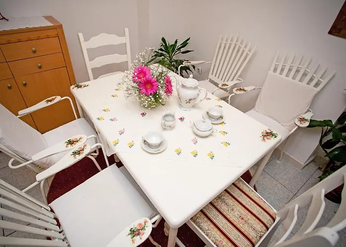 Apartament Family-friendly With Swimming Pool Sustjepan, - 17308 *
