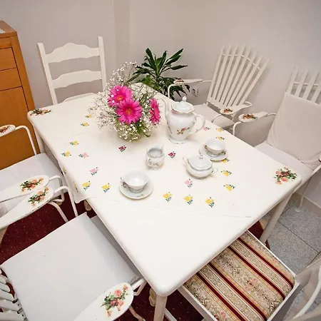 Apartmán Family-friendly With Swimming Pool Sustjepan, - 17308 *