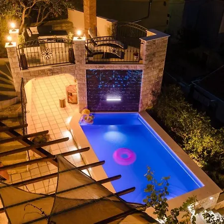Family-friendly With Swimming Pool Sustjepan, - 17308 * Dubrovnik