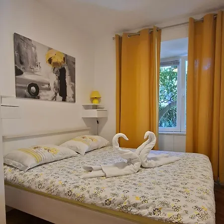 Διαμέρισμα Family-friendly With Swimming Pool Sustjepan, - 17308 Ντουμπρόβνικ