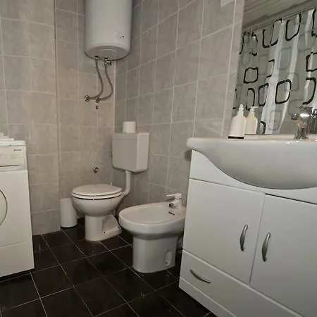 Apartmán Family-friendly With Swimming Pool Sustjepan, - 17308 *