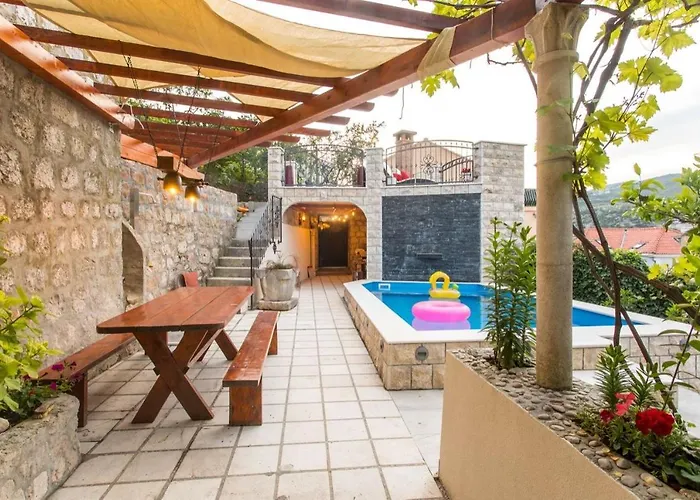 Apartman Family-friendly With Swimming Pool Sustjepan, - 17308 Dubrovnik